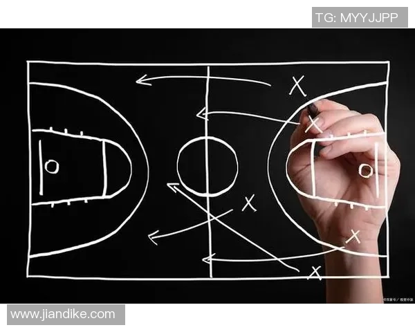 本赛季战术解析:表现起伏不定背后的原因与球队调整策略 本赛季战术解析:表现起伏不定背后的原因与球队调整策略